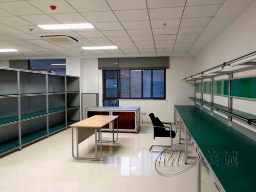 浙江鋁型材廠家生產(chǎn)的防靜電工作臺(tái)，和江蘇有什么不一樣？