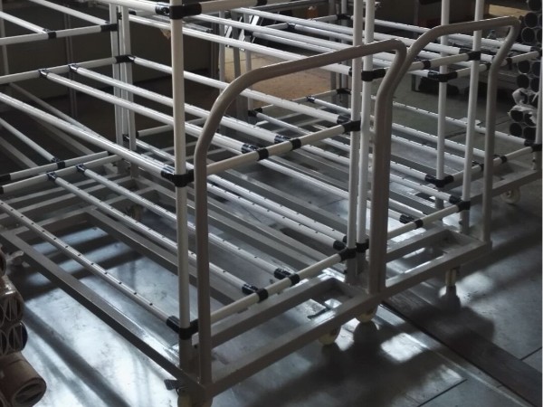 蘇州鋁型材在市場上的用途廣泛，涉及多個領(lǐng)域