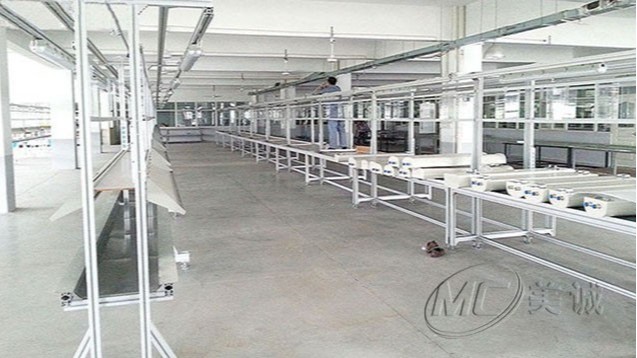 流水線多功能工作臺(tái) 流水線多功能工作臺(tái)